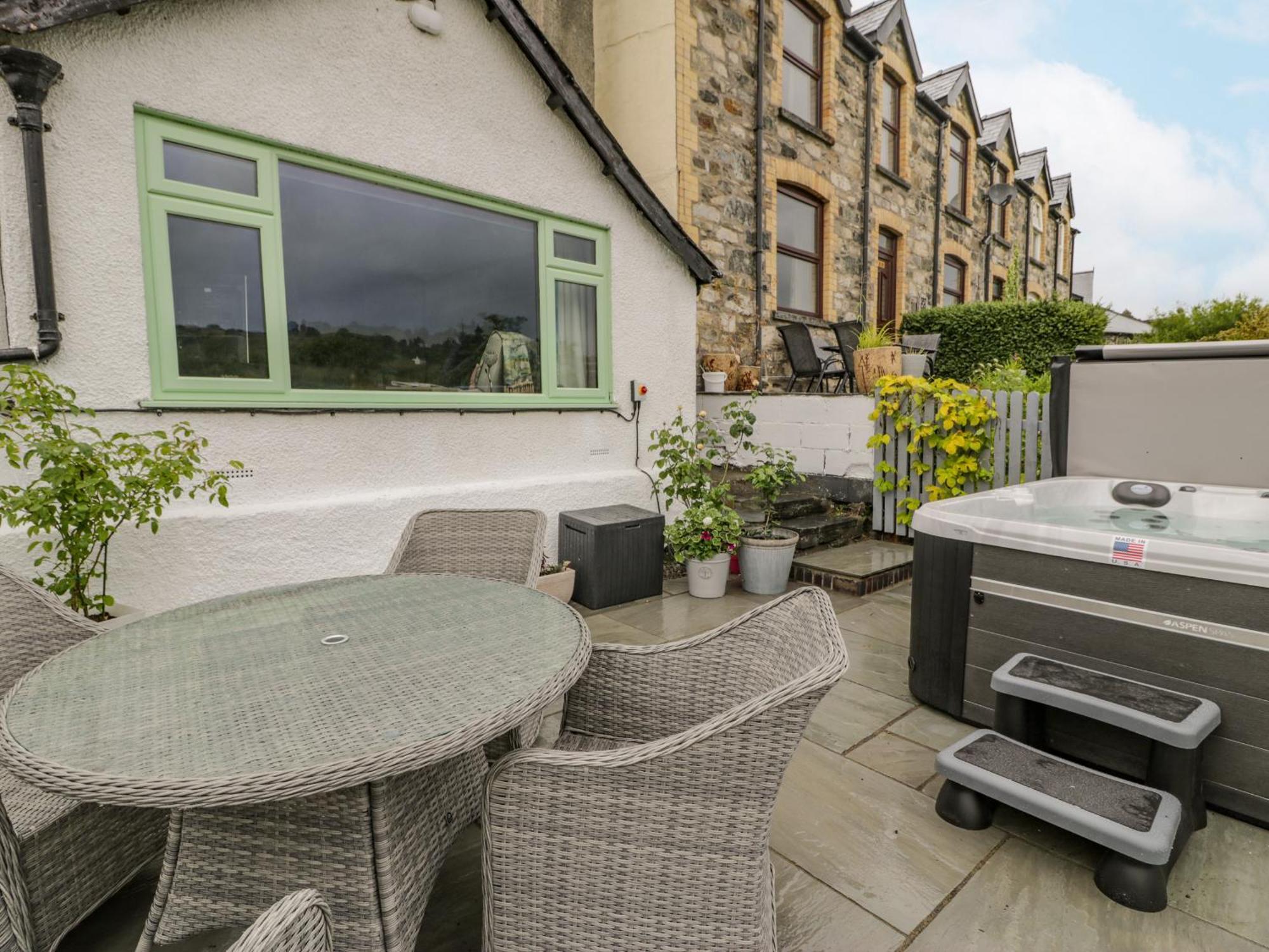 Holiday home White Roses Retreat Betws-y-Coed